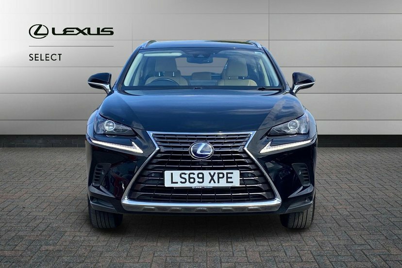 Lexus NX 300H 2.5 Premium Sport Edition Cvt Red #7