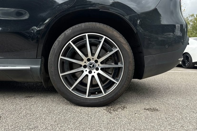 Mercedes-Benz EQC Eqc 400 80Kwh Amg Line Edition Suv Au Black #4