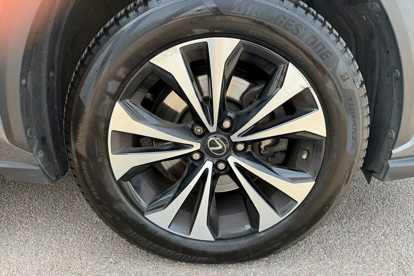 Lexus NX 300H 2.5 F-sport Cvt Premium Pack Grey #20