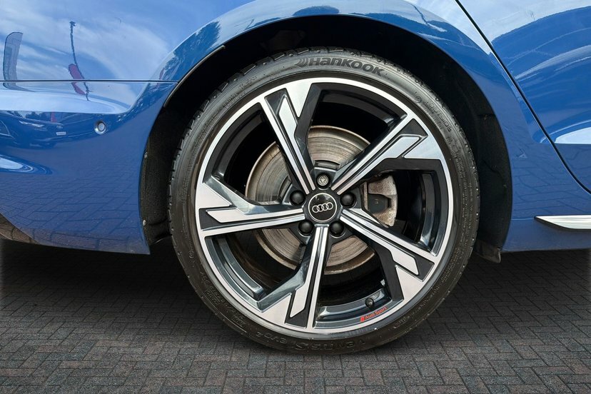 Audi A4 2.0 Tfsi 35 Black Edition Saloon S Tron Blue #5