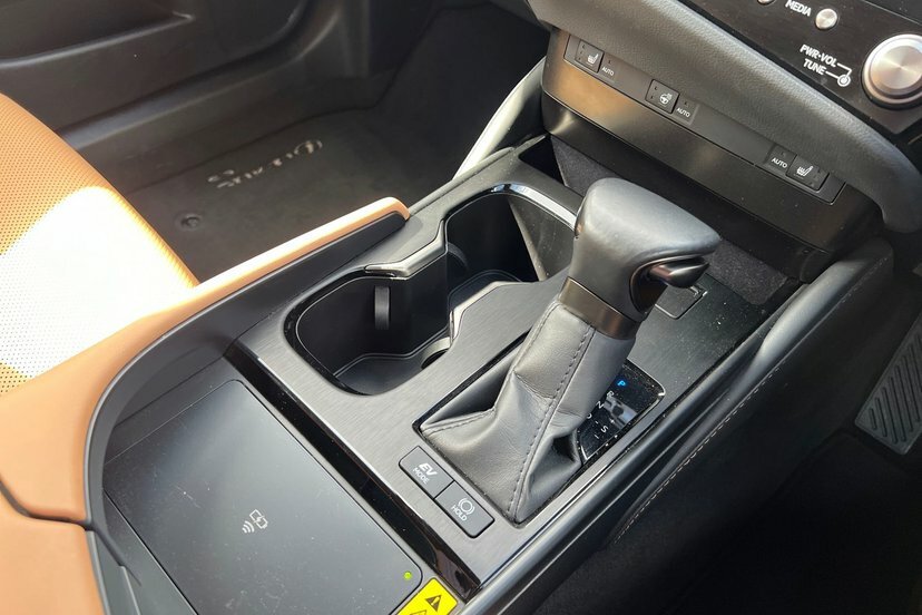 Lexus ES 300H 2.5 Takumi Cvt White #8