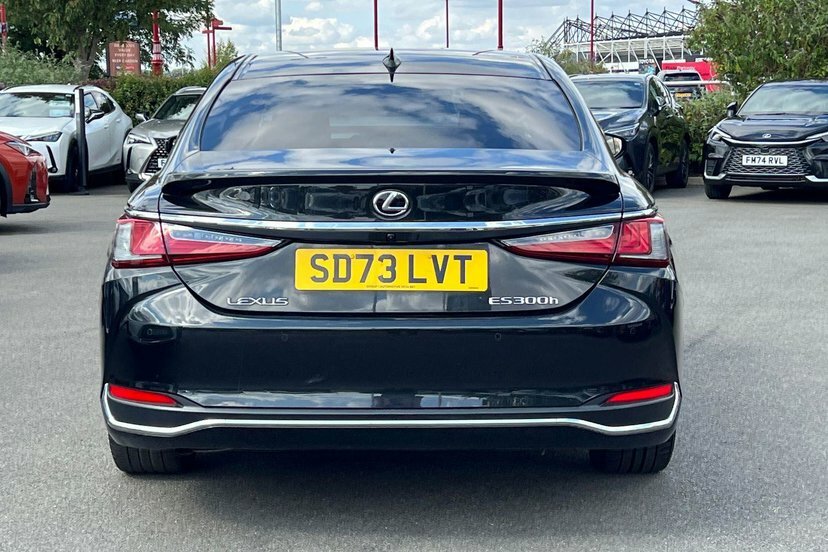 Lexus ES 300H 2.5 Takumi Cvt White #12