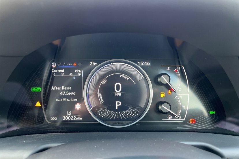 Lexus ES 300H 2.5 Takumi Cvt White #13