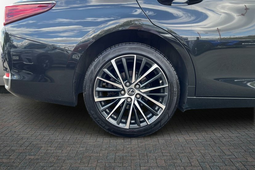 Lexus ES 2.5 300H Premium Edition Saloon Hybrid Black #5