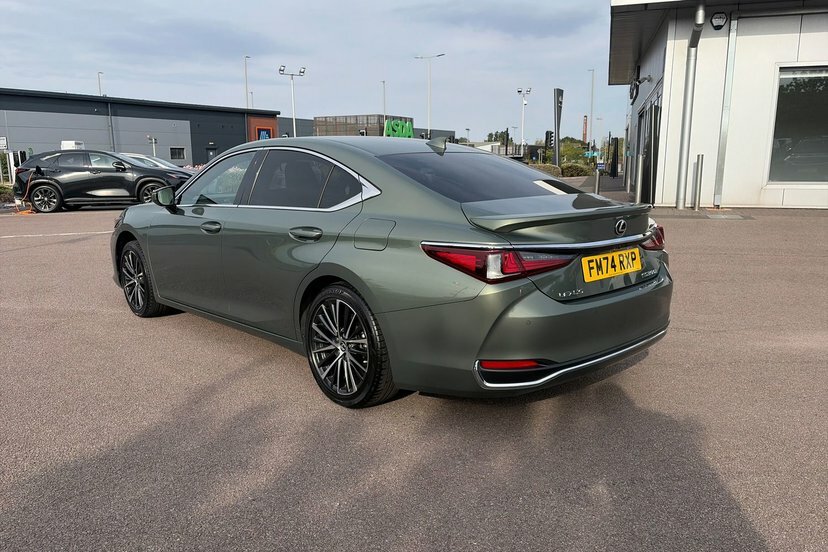 Lexus ES 300H 2.5 F-sport Cvt White #14