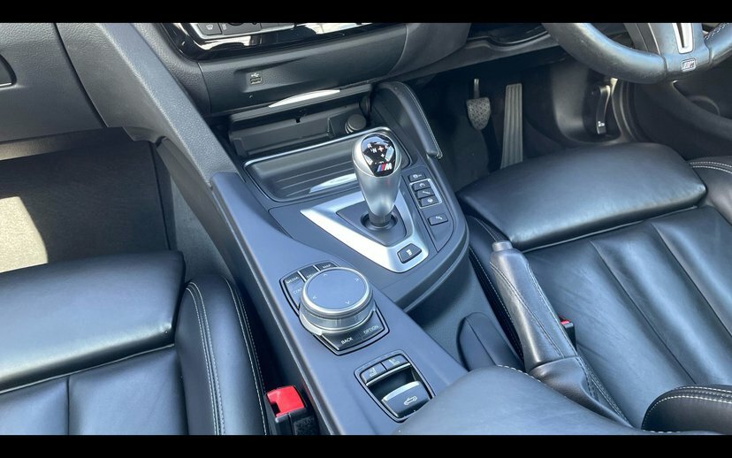 BMW M4 3.0 M4 Competition Edition Package #35