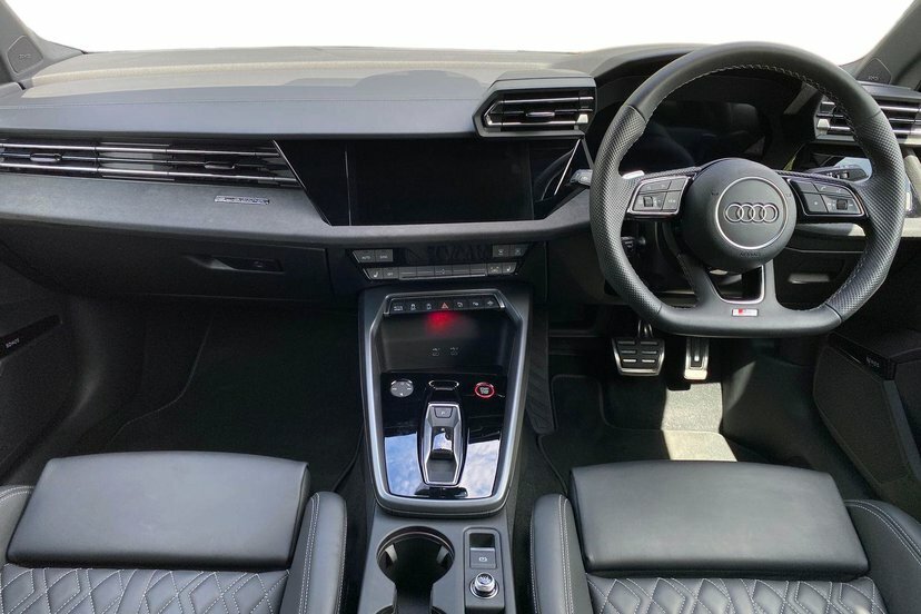Audi S3 2.0 Tfsi Black Edition Sportback S Tron VN25EWB Red #9