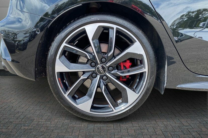 Audi S3 2.0 Tfsi Black Edition Sportback S Tron VN25EWB Red #5