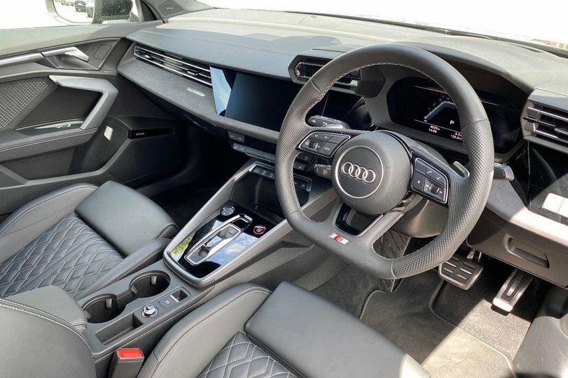 Audi S3 2.0 Tfsi Black Edition Sportback S Tron VN25EWB Red #6