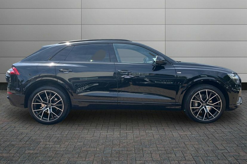 Audi Q8 3.0 Tfsi V6 55 Black Edition Suv Tiptro Black #4