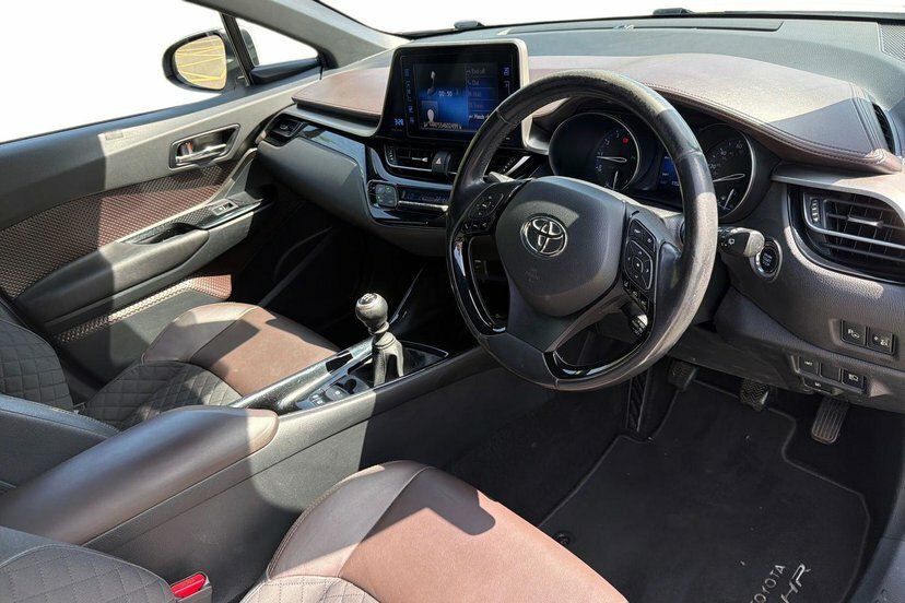 Toyota C-Hr 1.2T Dynamic Blue #20