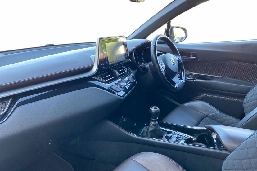 Toyota C-Hr 1.2T Dynamic Blue #22