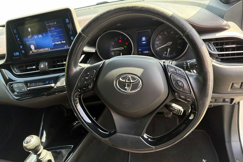 Toyota C-Hr 1.2T Dynamic Blue #13