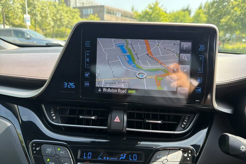 Toyota C-Hr 1.2T Dynamic Blue #12