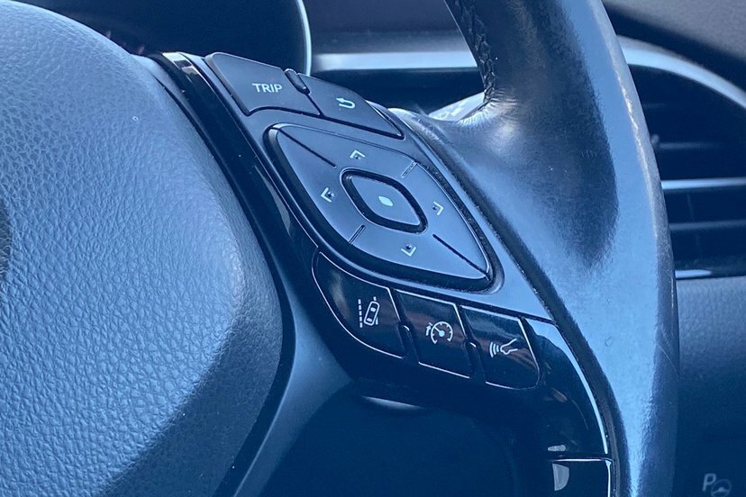 Toyota C-Hr 1.2T Dynamic Blue #66