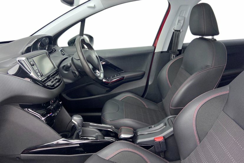 Peugeot 2008 1.2 Puretech Gpf Gt Line Suv Eat 110 P MP19YKB Red #2