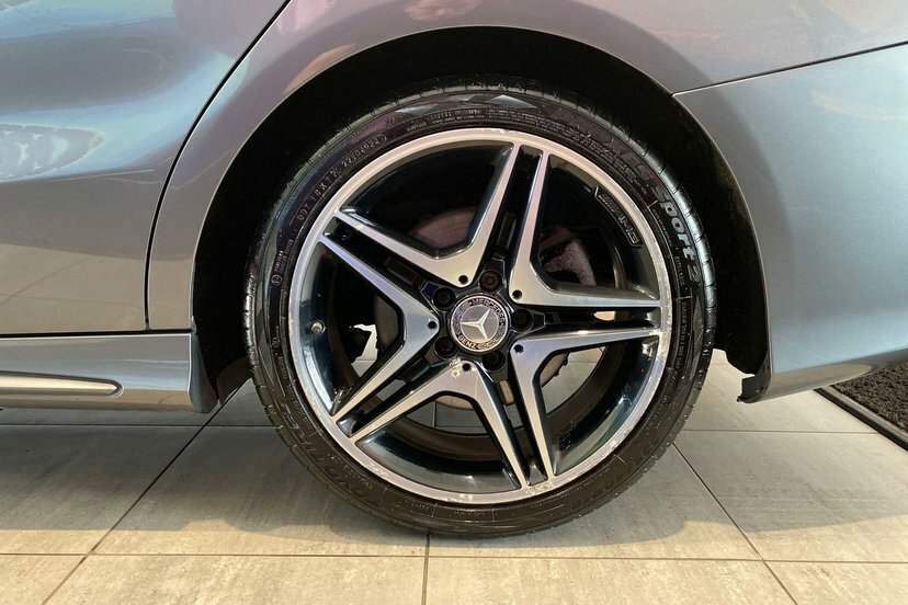 Mercedes-Benz CLA Class Cla220 Cdi Amg Sport Coupe Grey #4