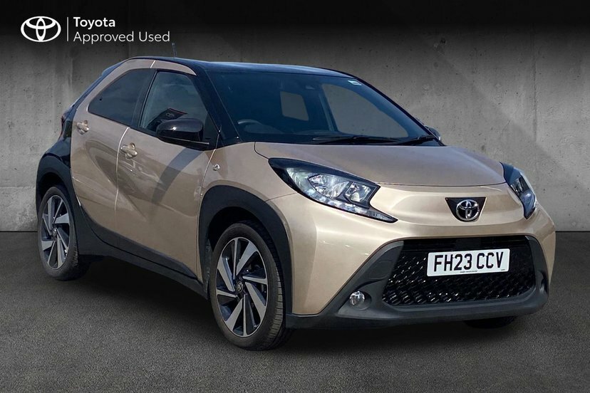 Toyota Aygo X 1.0 Vvt-i Edge Hatchback 72 Ps Black