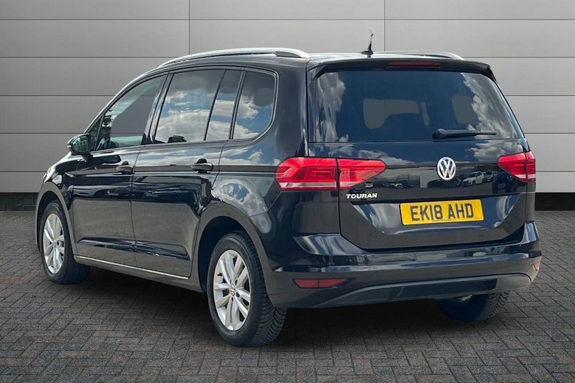 Volkswagen Touran 1.6 Tdi Se Family Mpv Dsg 115 Ps Black #3