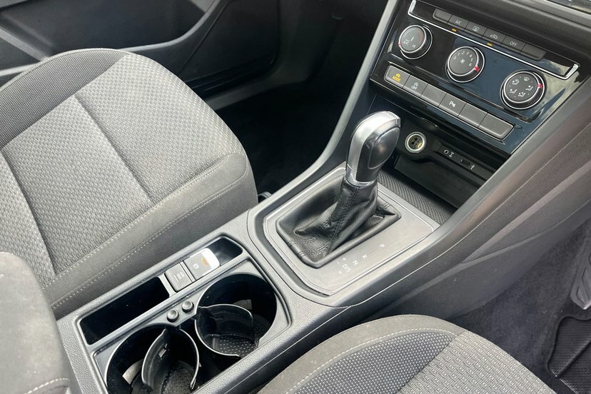 Volkswagen Touran 2.0L R Line Tdi Bluemotion Technology Dsg 148 B Silver #8