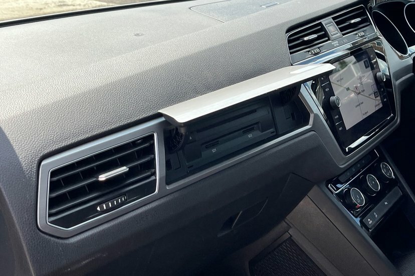 Volkswagen Touran 2.0L R Line Tdi Bluemotion Technology Dsg 148 B Silver #23
