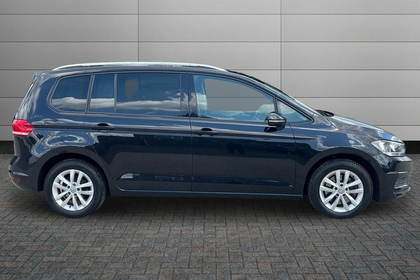 Volkswagen Touran 1.6 Tdi Se Family Mpv Dsg 115 Ps Black #4