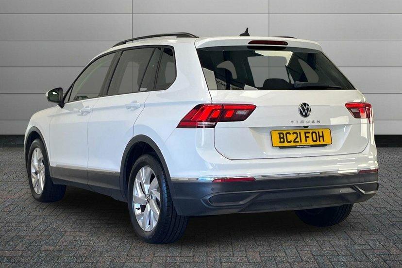 Volkswagen Tiguan 1.5 Tsi Life Suv 150 Ps BC21FOH White #3