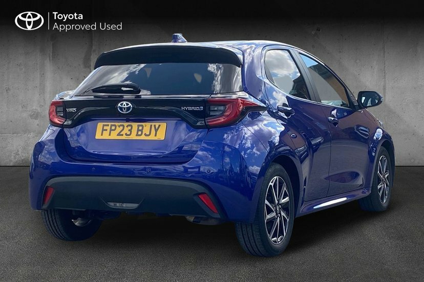 Toyota Yaris 1.5 Vvt-h Design Hatchback Hybrid E-cvt FP23BJY Blue #2