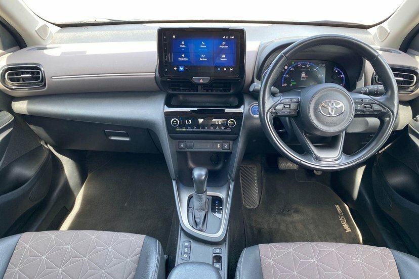 Toyota Yaris Cross Excel Grey #5
