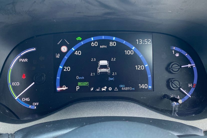 Toyota Yaris Cross Excel Grey #9