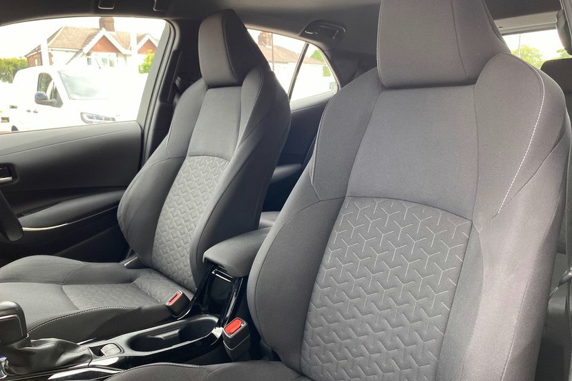 Toyota Corolla 2022 22 1.8 #31