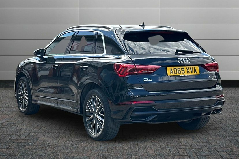 Audi Q3 2.0 Tfsi 40 S Line Suv S Tronic Quattro Black #3