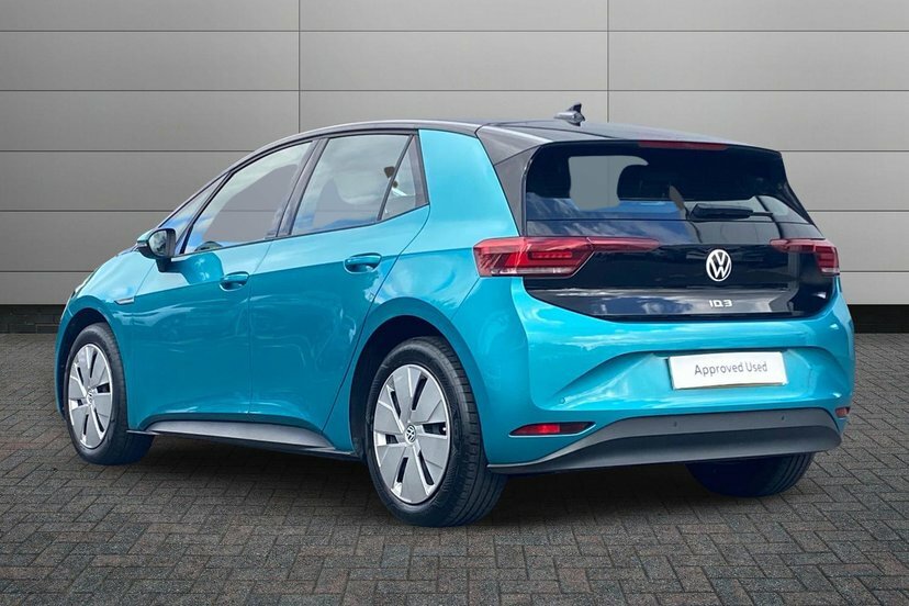 Volkswagen ID.3 Pro Performance 58Kwh Life Hatchback Black #3