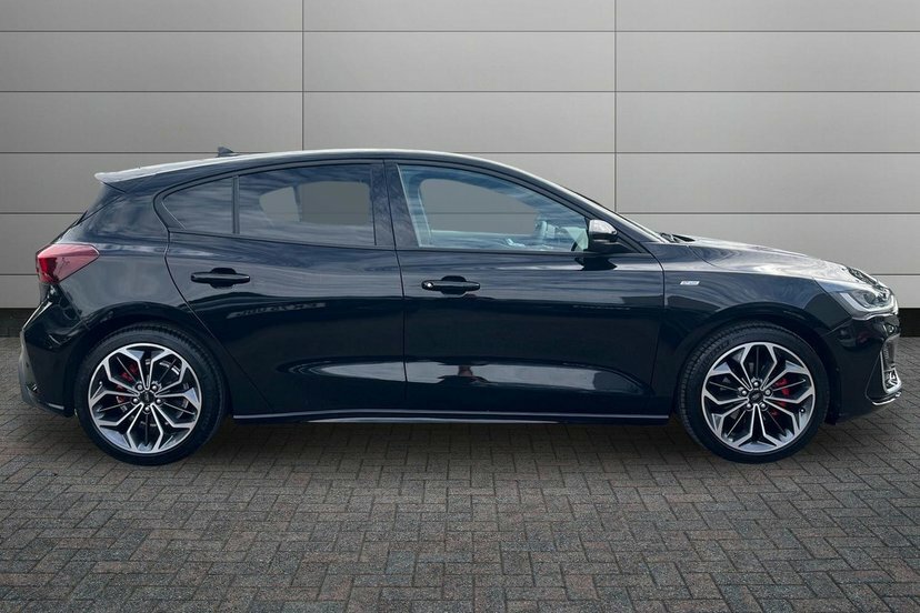 Ford Focus 1.0T Ecoboost Mhev St-line Vignale Hatchback P Black #4