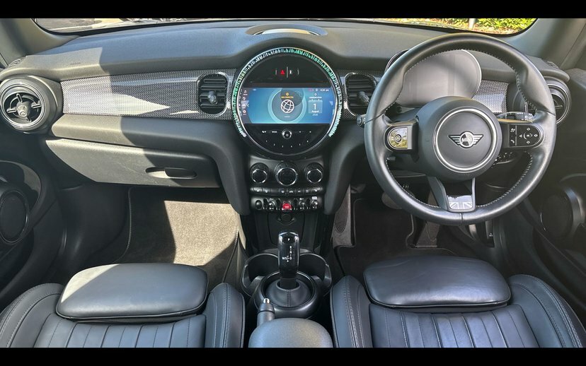 Mini Hatch 3-Door Hatch Cooper Exclusive LS23KOH Black #4