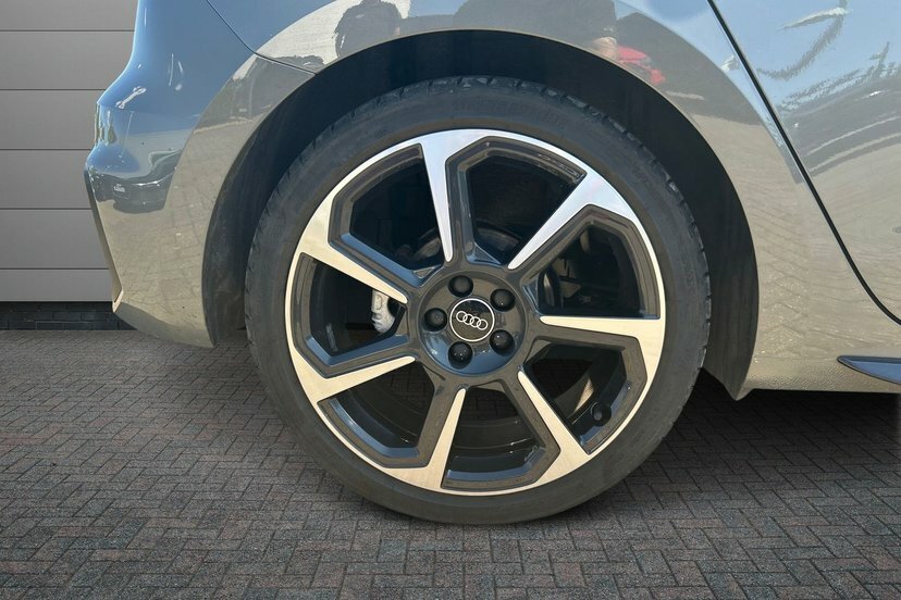 Audi A1 1.0 Tfsi 30 Black Edition Sportback S T Grey #5