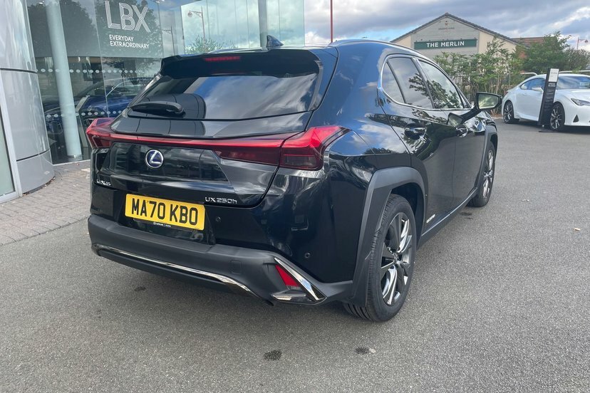 Lexus UX 250H 2.0 F-sport Cvt Nav White #34