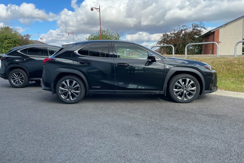 Lexus UX 250H 2.0 Cvt Premium Sport Edition Black #31