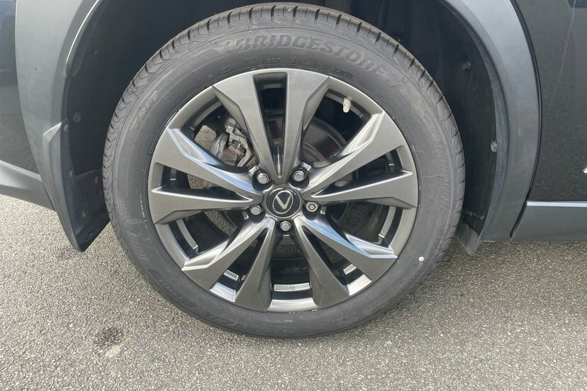 Lexus UX 250H 2.0 F-sport Cvt Nav White #22