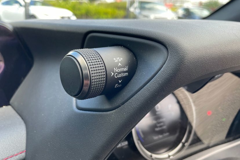 Lexus UX 250H 2.0 F-sport Cvt Nav White #45