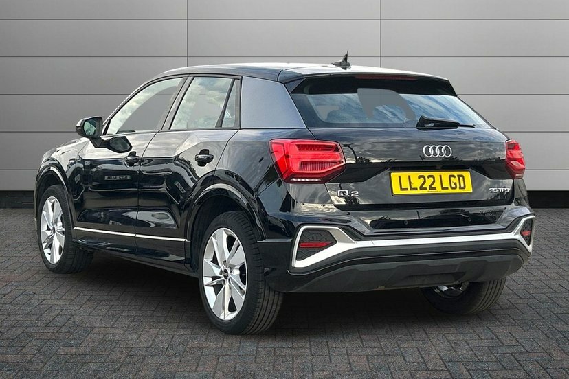 Audi Q2 1.5 Tfsi Cod 35 S Line Suv S Tronic 15 LL22LGD Black #3