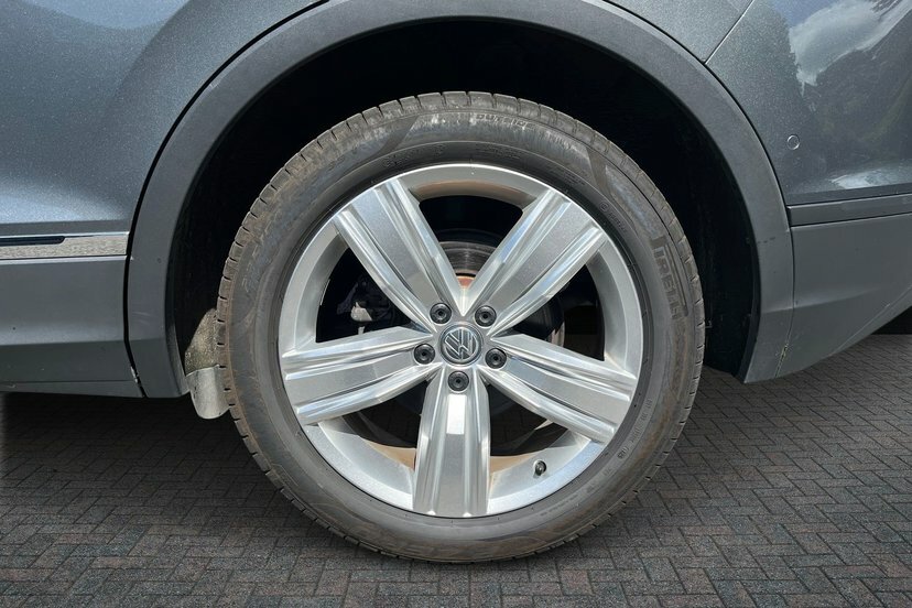 Volkswagen Tiguan 2.0 Tdi Match Suv Dsg 150 Ps Grey #5