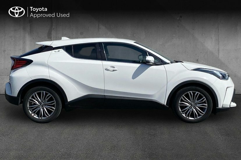 Toyota C-Hr Design Red #16