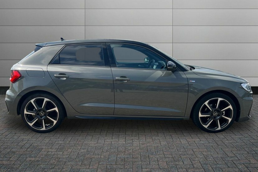 Audi A1 1.5 Tfsi 35 Black Edition Sportback S T Grey #4