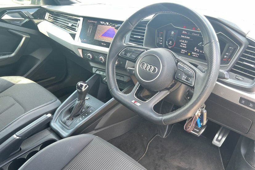 Audi A1 1.5 Tfsi 35 Black Edition Sportback S T Grey #6