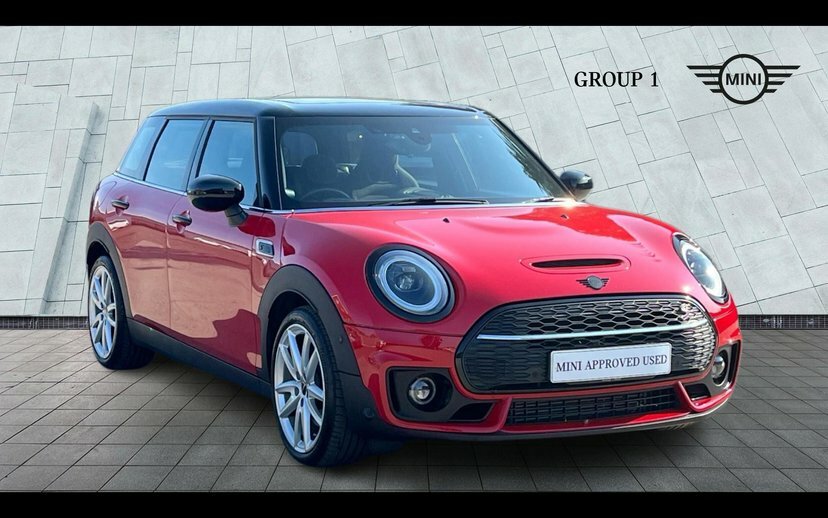 Mini Clubman 1.5 Cooper Classic 6Dr Black #1