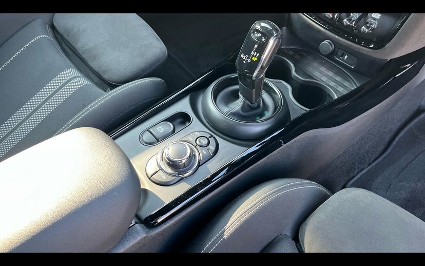 Mini Clubman 1.5 Cooper Classic 6Dr Black #10