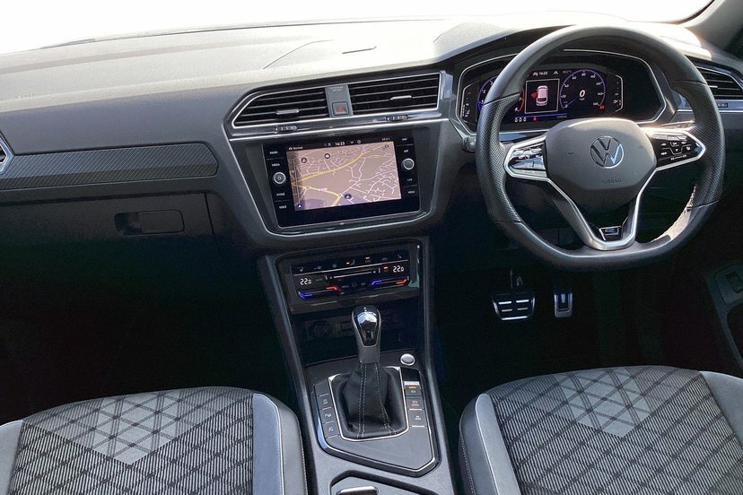 Volkswagen Tiguan Elegance Silver #11