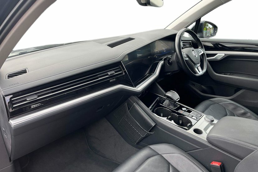 Volkswagen Touareg 3.0 Tdi V6 Sel Suv Tiptronic 4Motion 2 ML70GOP Black #2