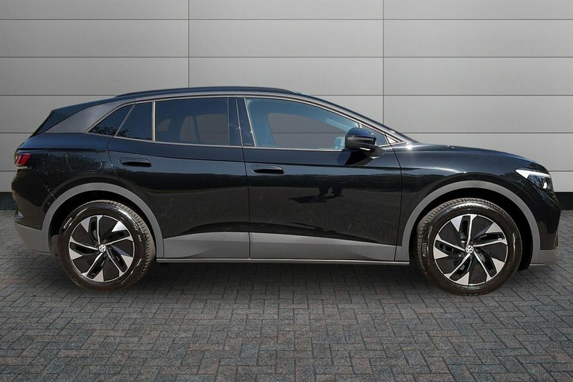 Volkswagen ID.4 Pure 52Kwh Match Suv 170 Ps Av Black #4
